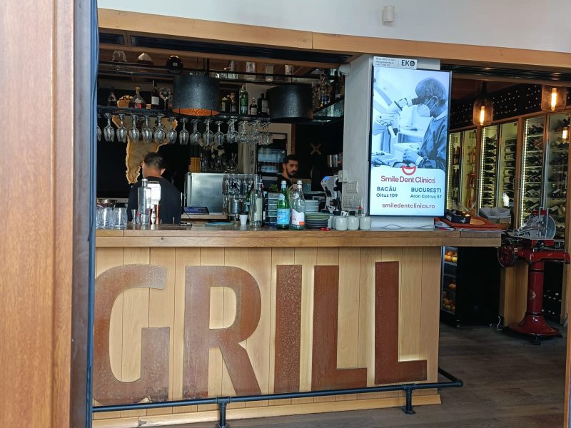Reteaua Digitala DOOH Indoor - THE GRILL | Cartierul Francez