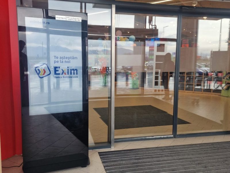Clienții din Râșnov beneficiază de vizibilitate extinsă cu Rețeaua DOOH EkoGroup și Ciprian Petrescu